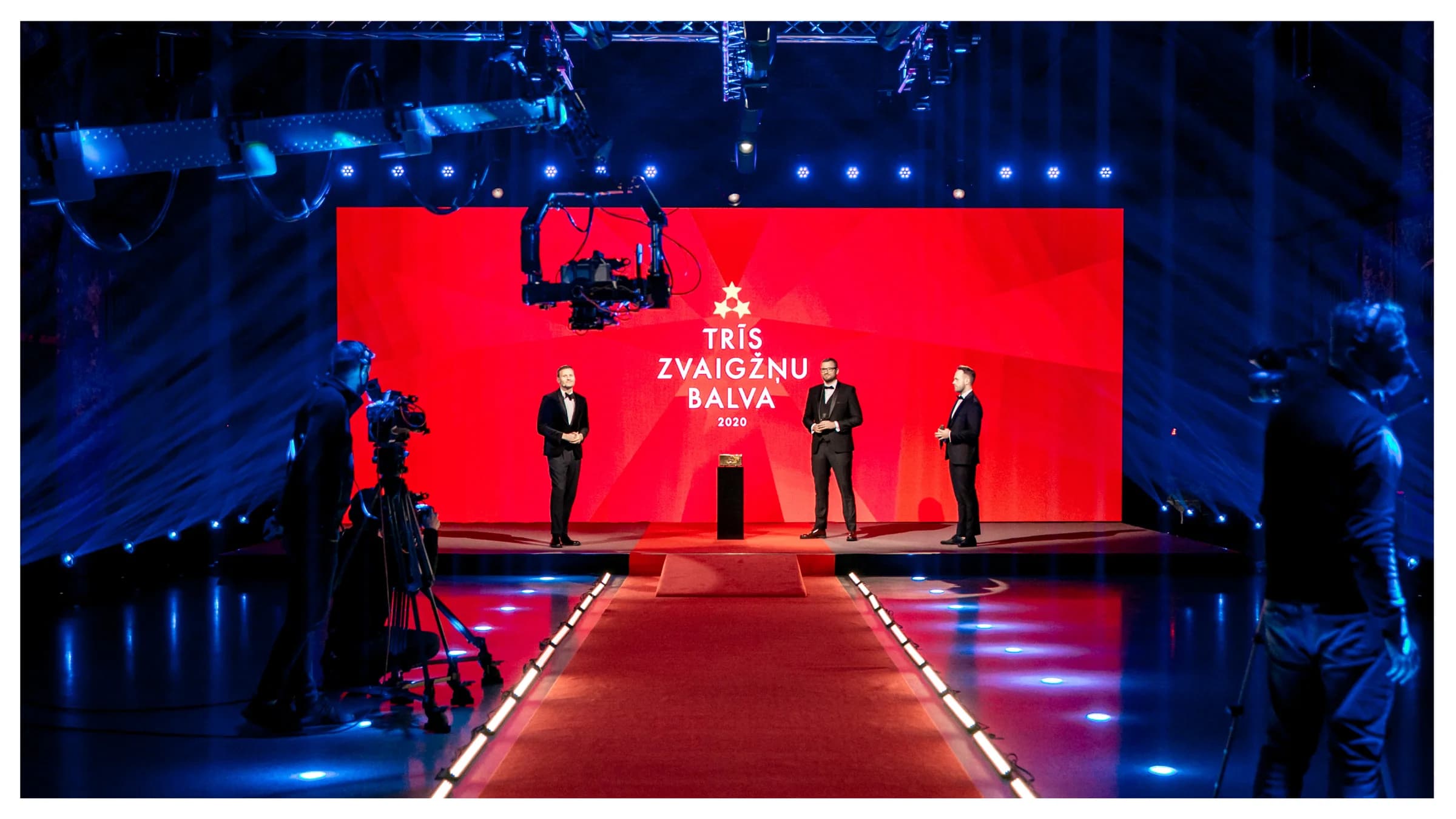 Trīs Zvaigžņu balva: Zīmola dizains, 9