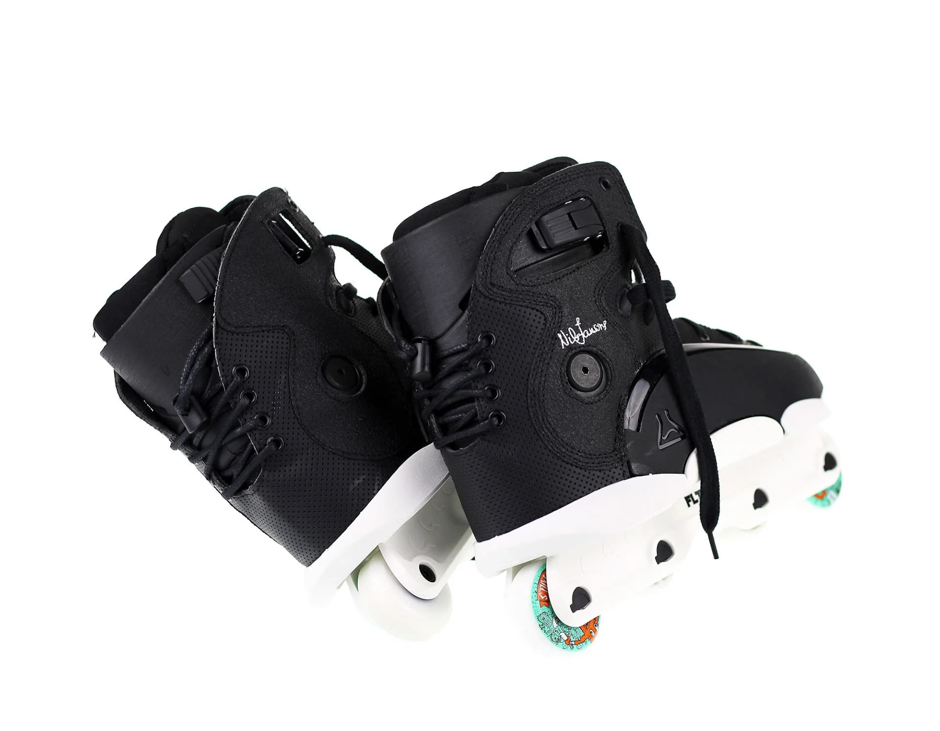 Nils Jansons Remz skates: Logo dizains, tipogrāfija, 3